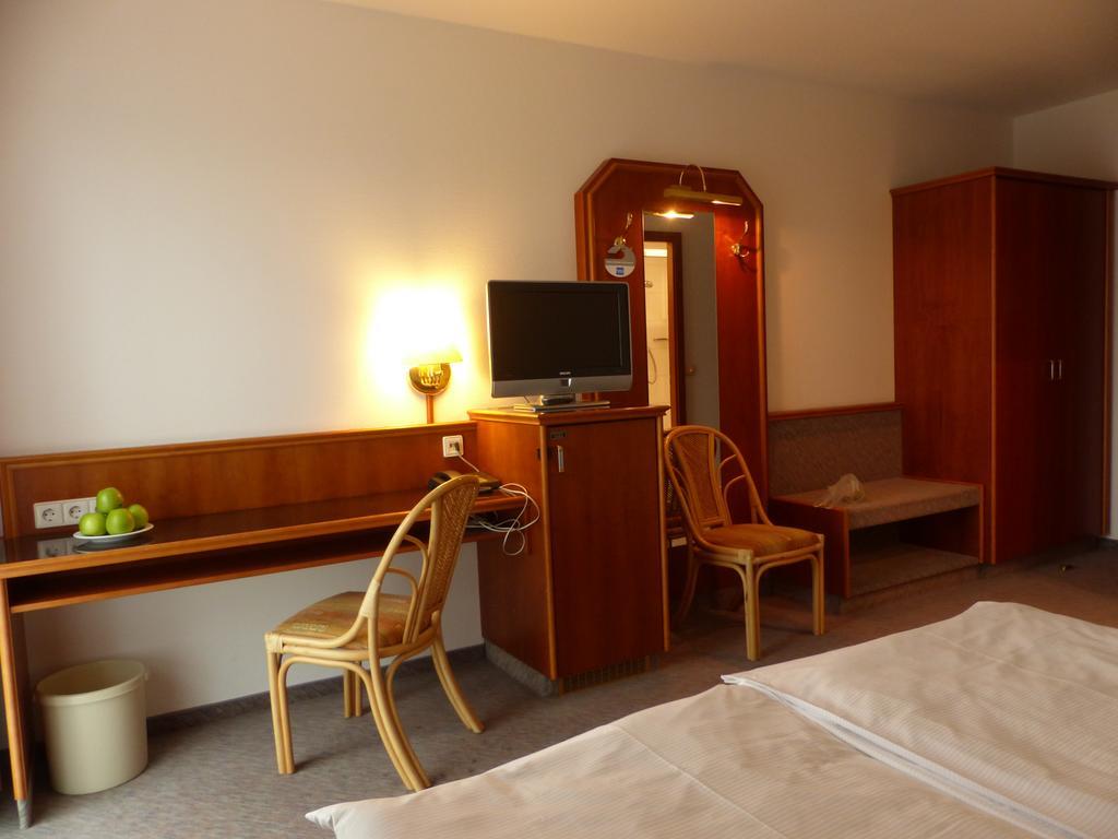 Hotel Dorotheenhof Котбус Экстерьер фото